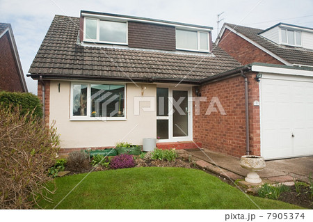 House and front garden House and front garden 7905374