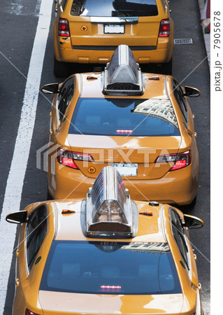 Yellow taxis in a row 42nd Street New York, USA 7905678