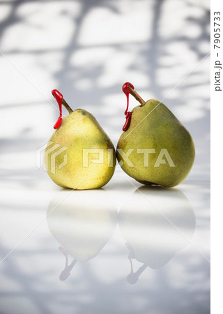 Pears with red tags on stems 7905733