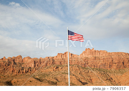 American flag and Gold Bar Rim, Moab, Utah, USA American flag and Gold Bar Rim, Moab, Utah, USA 7906357