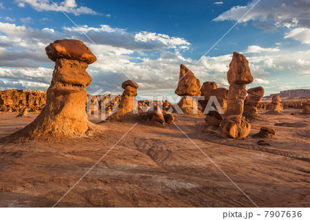 Rock formations in dry landscape 7907636
