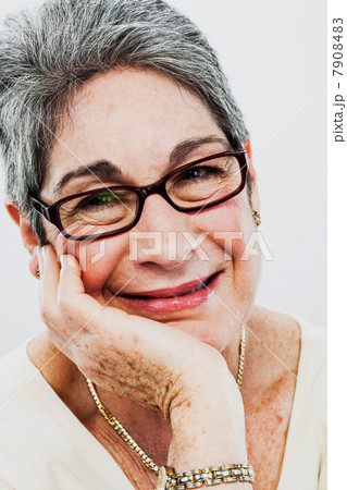 Senior woman wearing spectacles Senior woman wearing spectacles 7908483