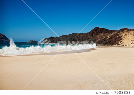 Waves against shore of beach, La Gracioca, Lanzarote, Spain 7908853