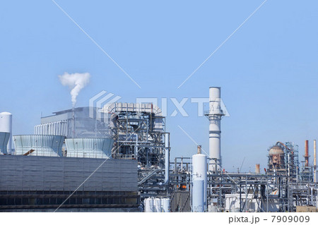 Smoke from refinery chimney, Port of Los Angeles, California, USA Smoke from refinery chimney, Port of Los Angeles, California, USA 7909009