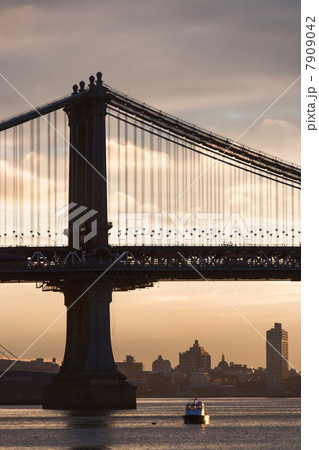 Manhattan bridge, New York City, USA 7909042