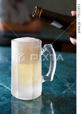 A cold beer 7912951