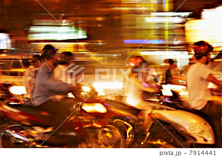 Rush hour in Ho Chi Minh City, Vietnam Rush hour in Ho Chi Minh City, Vietnam 7914441
