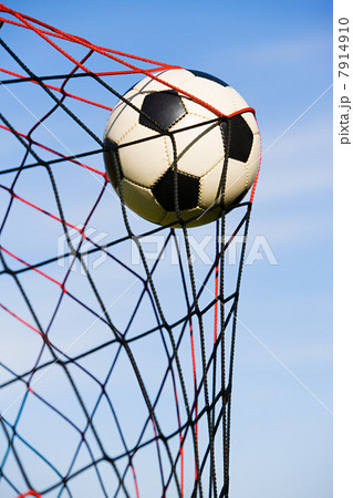 Football in goal 7914910