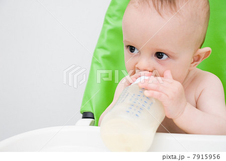 Baby with bottle 7915956