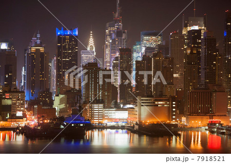 Manhattan waterfront at night, New York City, USA Manhattan waterfront at night, New York City, USA 7918521