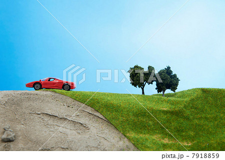 Toy car on model landscape 7918859