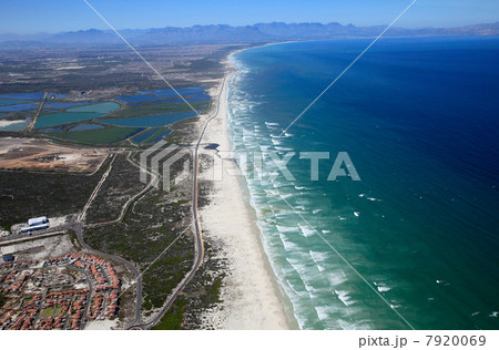 Aerial view of cape peninsula, cape town 7920069