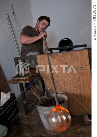 Man blowing glass Man blowing glass 7922671