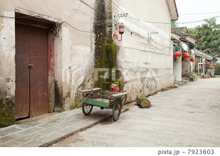 China, guangxi province, street in xingping 7923603