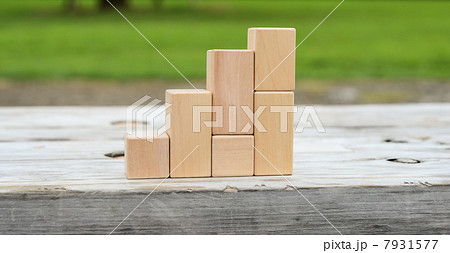 積み木の階段 7931577