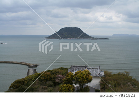 宝当神社のある高島　唐津　九州 7931923