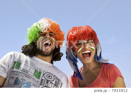 Youngsters with wigs having fun Youngsters with wigs having fun 7933912