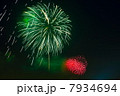 花火　緑と赤 7934694