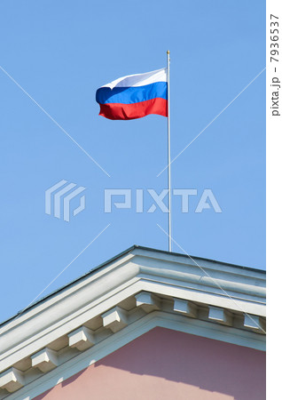Russian flag, growing in the wind 7936537