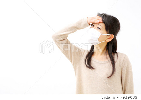 マスクを付けた女性 7939089