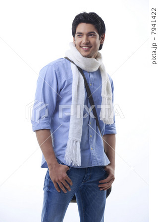 Portrait of smiling young man looking away 7941422