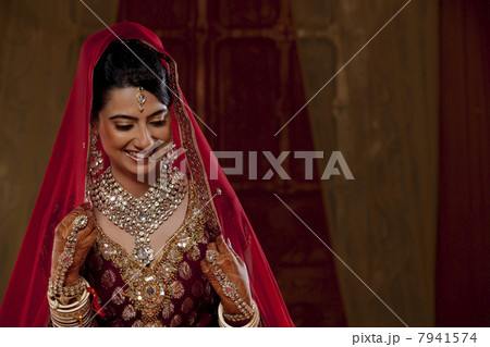 Close-up of a beautiful bride Close-up of a beautiful bride 7941574