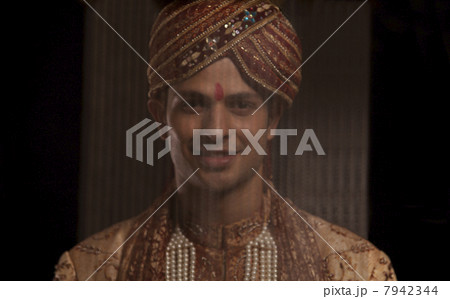 Portrait of a Gujarati groom 7942344