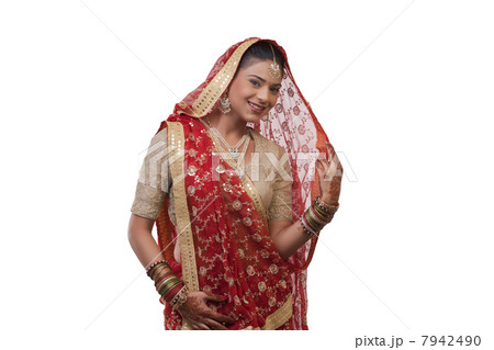 Portrait of a Gujarati bride 7942490