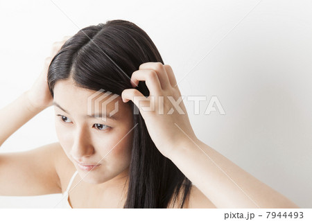 ストレートの黒髪の女性 ストレートの黒髪の女性 7944493