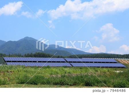 高原の太陽光パネル 高原の太陽光パネル 7946486