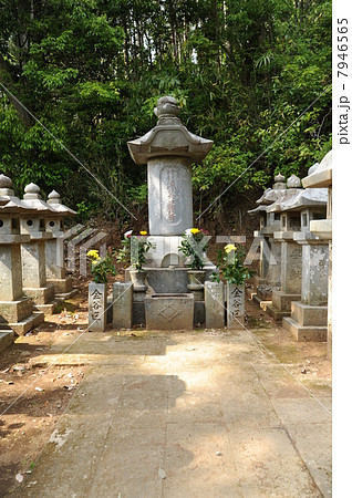江川太郎左衛門英龍の墓 7946565
