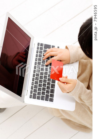 インターネットショッピング 7946595