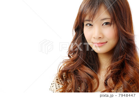 ウェーブヘアの女性 ウェーブヘアの女性 7948447