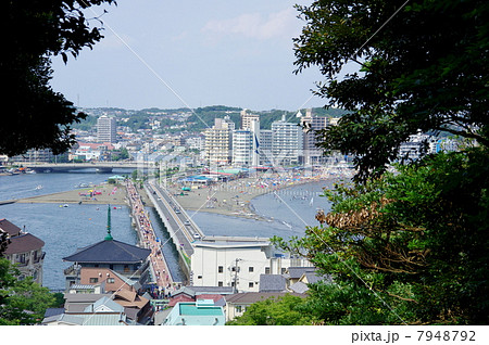 弁天橋と片瀬海岸 7948792