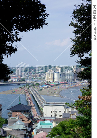 弁天橋と片瀬海岸 7948804