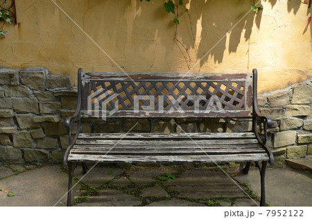 古いベンチ 古いベンチ 7952122