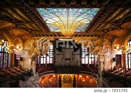カタルーニャ音楽堂 カタルーニャ スペイン バルセロナ ヨーロッパ 建築 ガウディ 装飾 観光 の写真素材