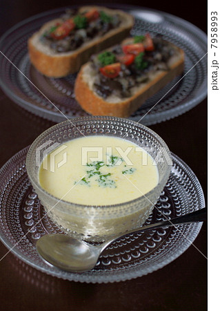 冷製コーンスープでランチ 冷製コーンスープでランチ 7958993