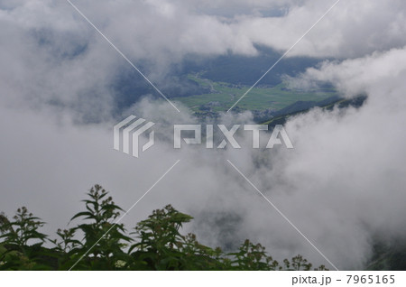 八方池山荘からの下界の眺め 7965165