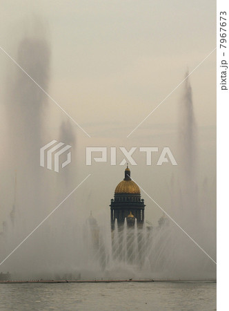 Isakievsky cathedral behind fountains. 7967673