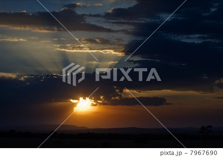 The African sundown. The African sundown. 7967690