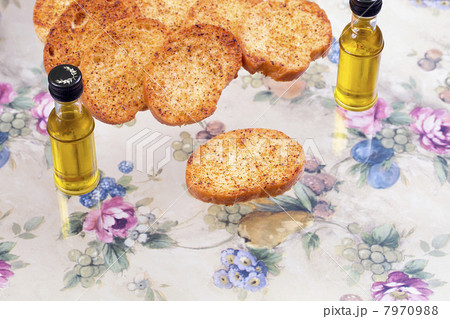 ガーリックラスク・バージンオリーブオイル ガーリックラスク・バージンオリーブオイル 7970988