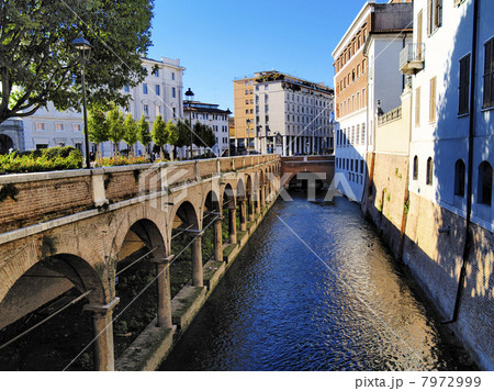 Canal in Mantua, Italy Canal in Mantua, Italy 7972999