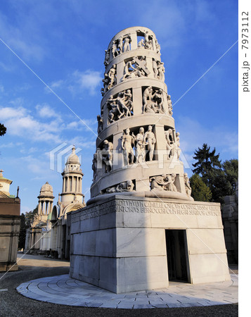 Milan Cementary Milan Cementary 7973112