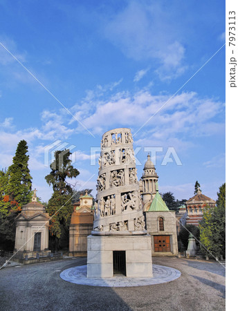 Milan Cementary 7973113