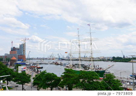 ドイツ　ハンブルク港 7973809