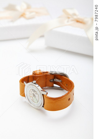 プレゼントと腕時計 プレゼントと腕時計 7987240