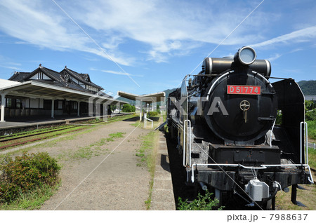 出雲　旧大社駅のホーム 7988637