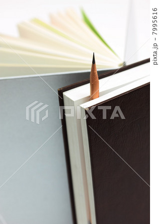 Notebook and pencil 7995616