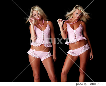 Young sexy blonde woman Young sexy blonde woman 8003552